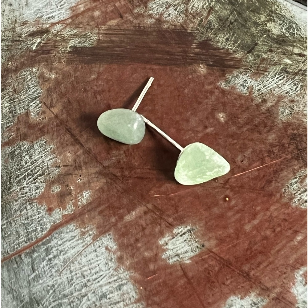 Green Aventurine Stud Earrings nickel free hypoallergenic chakra jewelry